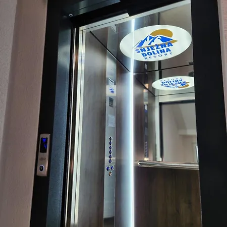 24/7 Snjezna Dolina アパート ヤホリナ